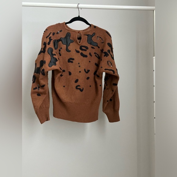 Cache Vintage Leopard Sweater - Picture 3 of 5